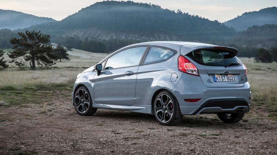  Ford Fiesta ST200 by Mountune 2016 года  (фото 2 из 10)